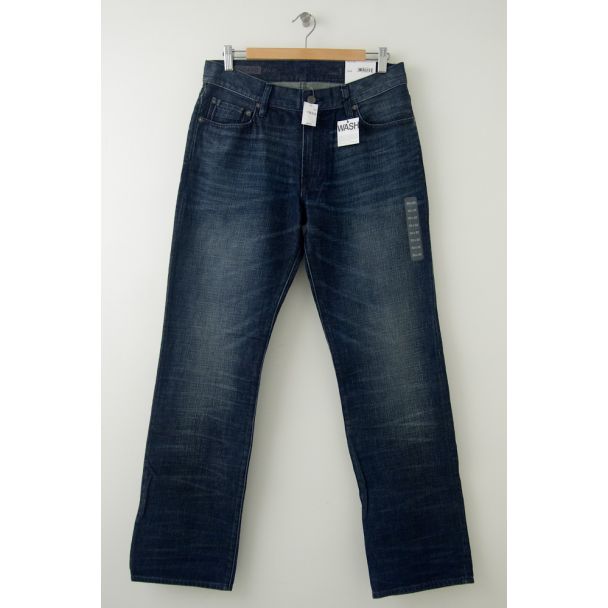 NEW Gap Men's 1969 Standard Fit Jeans in Crosby Wash