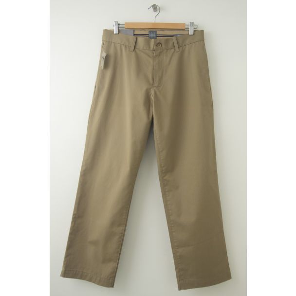 NEW Gap Men's Wrinkle Resistant Relaxed Fit Classic Khakis Pants