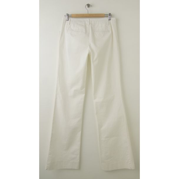 NEW Gap Perfect Khaki Pants in New Off White (back)