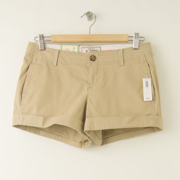 NEW Old Navy 3.5" Perfect Shorts in Khaki