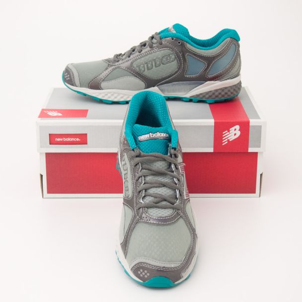 New Balance Women's 1110 Stability Trail Running Shoe in Grey WT1110R