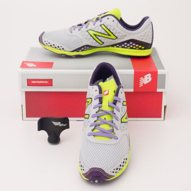 New Balance Women's 900 Cross Country Running Spike in Grey WXCS900G