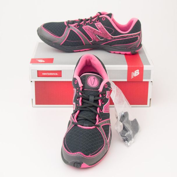 New Balance Women's 700 Cross Country Running Spike in Black W700XBS