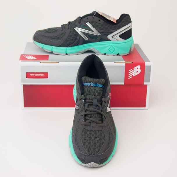 New Balance Women's 780v2 Stability Running Shoe in Grey W780GG2