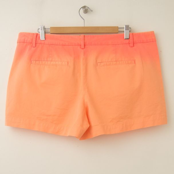 NEW Gap Women's Flat Front Neon Shorts in Neon Orange