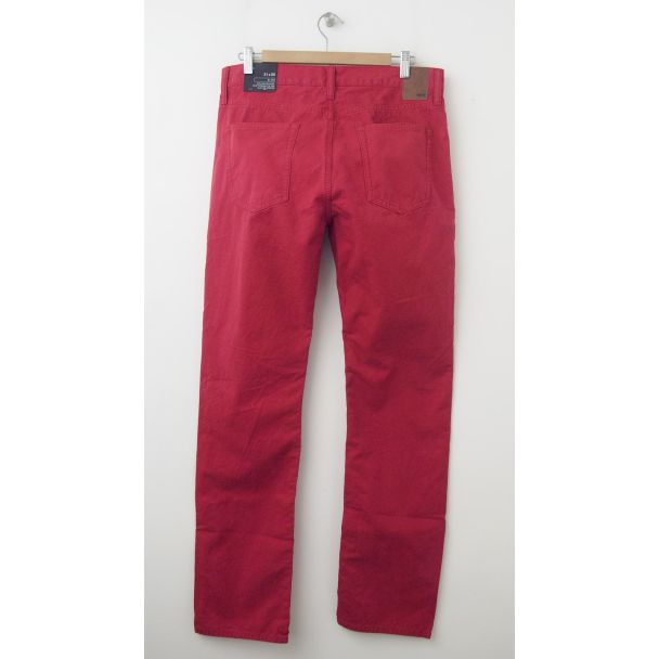 NEW Gap 1969 Garment Dyed Slim Fit Jeans in Red (back)