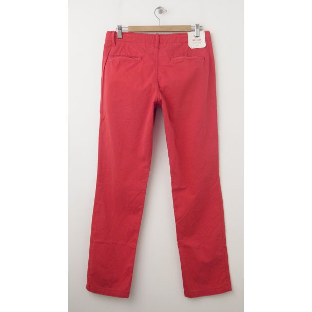NEW Gap Men's Lived-In Slim Khaki Pants in Hula Red (back)