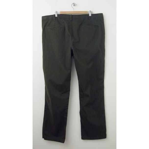 NEW Gap Men's Lived-In Slim Khaki Pants in Braken Olive (back)