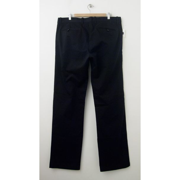 NEW Gap Straight Fit Classic Khaki Pants in Black (back)