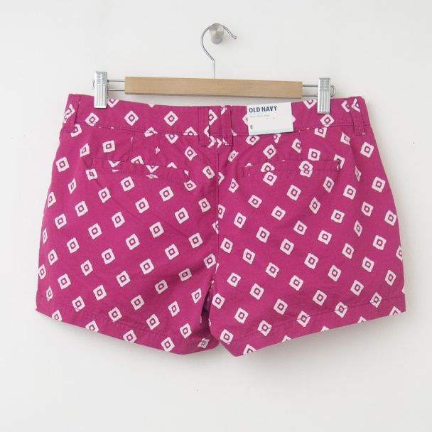 NEW Old Navy Printed 3.5" Twill Shorts in First Kiss