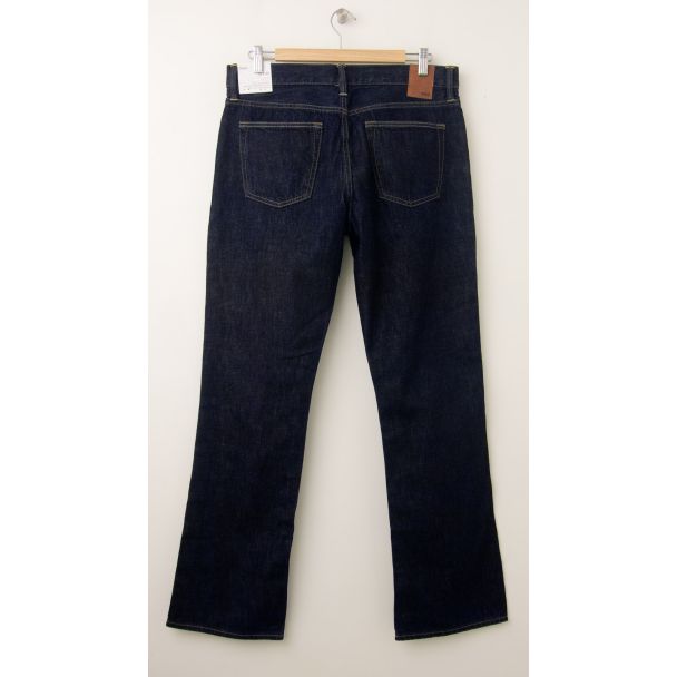 NEW Gap 1969 Boot Fit Jeans in Rinse (back)