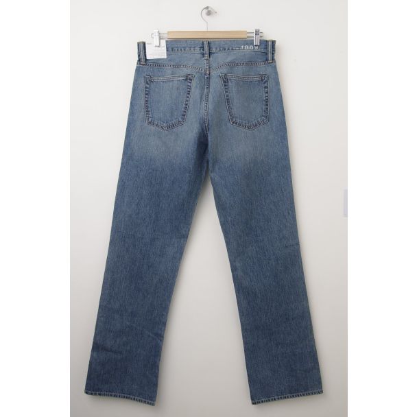 NEW Gap 1969 Standard Fit Jeans in Pale Blue Wash (back)