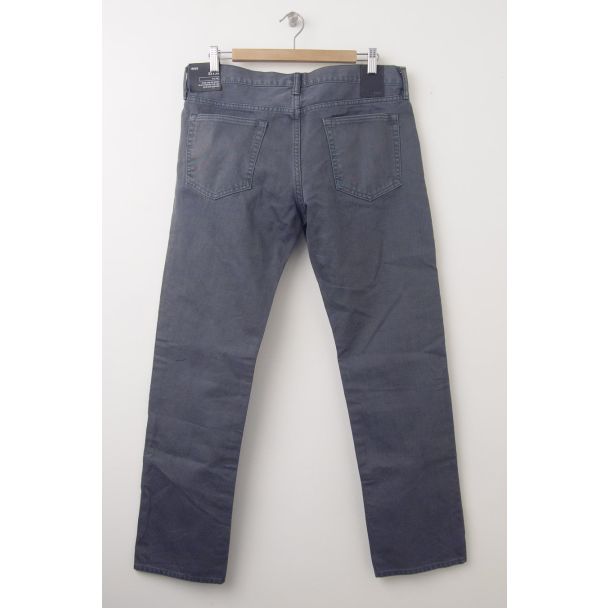 NEW Gap 1969 Bedford Slim Fit Jeans in Shark Grey (back)