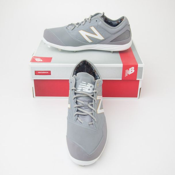 New Balance Low Cut Minimus Metal Baseball Cleats MBBGR in Grey