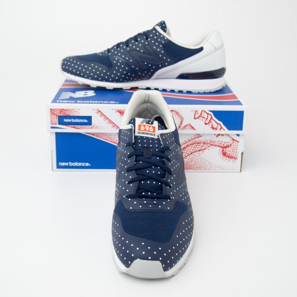 New Balance Women's Re-Engineered 696 Classic Running Shoes WL696KP in Navy