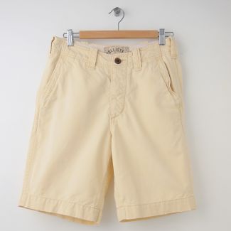 Hollister Khakis/Chinos Shorts Men's Size 28