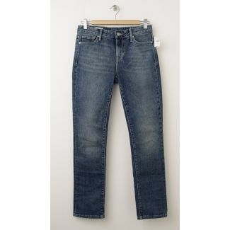 NEW Gap 1969 Real Straight Skimmer Jeans in Eugene Wash
